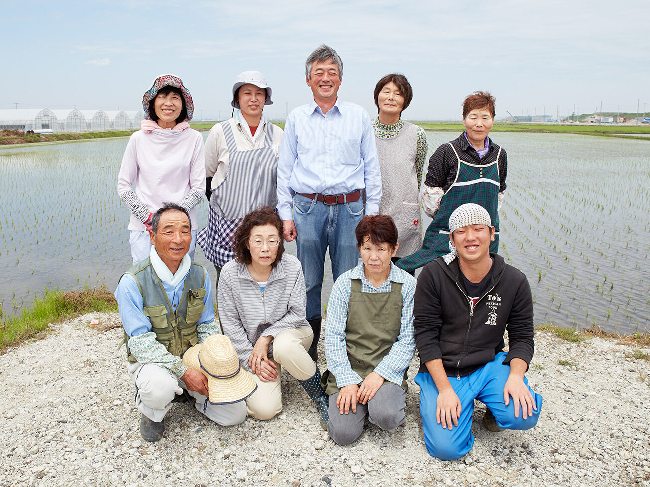 農事組合法人井土生産組合 鈴木保則（すずきやすのり）代表理事・従業員のみなさんと