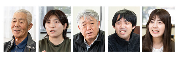 写真左から、株式会社イソシンファーム 取締役会長 磯進氏、同 代表取締役 平久江利実氏、栃木県開拓農業協同組合 農畜産部 部長兼営農推進室 室長 秋元一郎氏、同 総務部 調査役 細岡祐太氏、農林中央金庫 宇都宮支店 食農ビジネス班 融資主任 河原涼香氏
