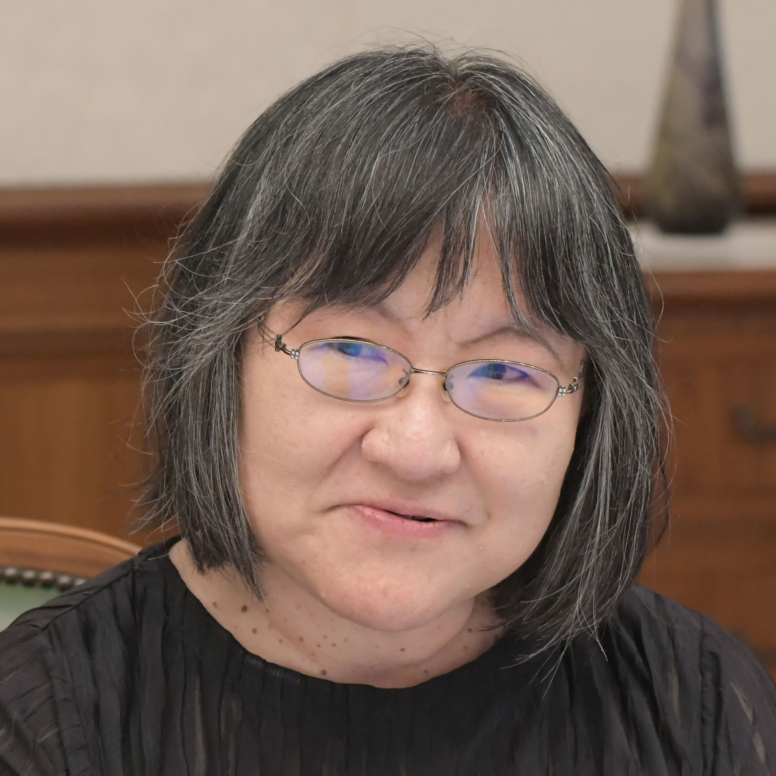 高村ゆかり氏